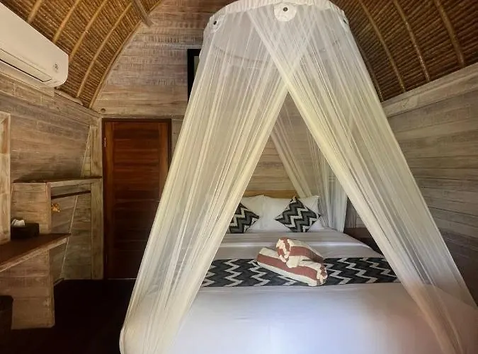 Frühstückspension Honeybee Huts Nusa Lembongan