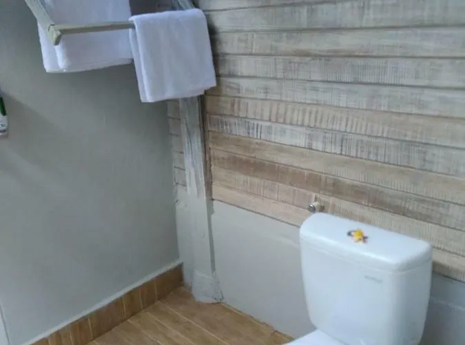 Frühstückspension Honeybee Huts Nusa Lembongan
