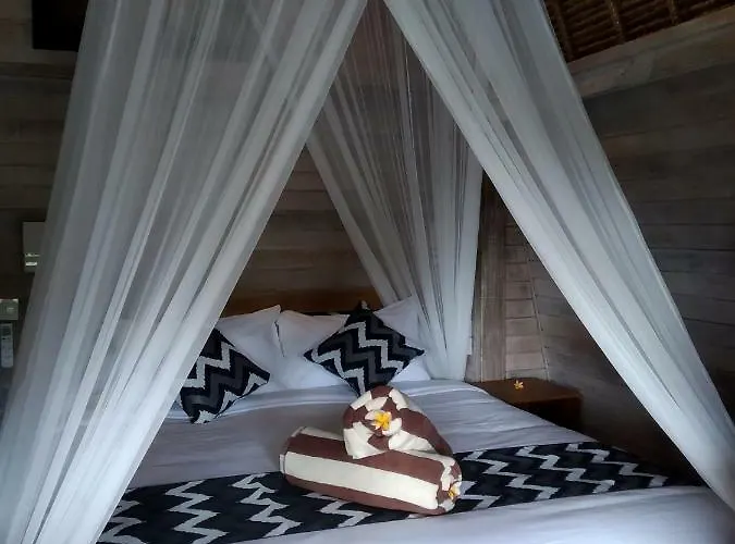 فندق مبيت وإفطار Honeybee Huts 4*